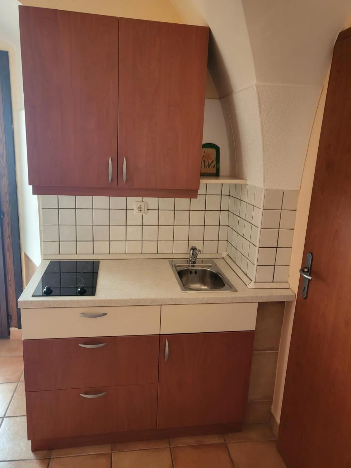 Apartma Na Starem Placu Идрия Экстерьер фото